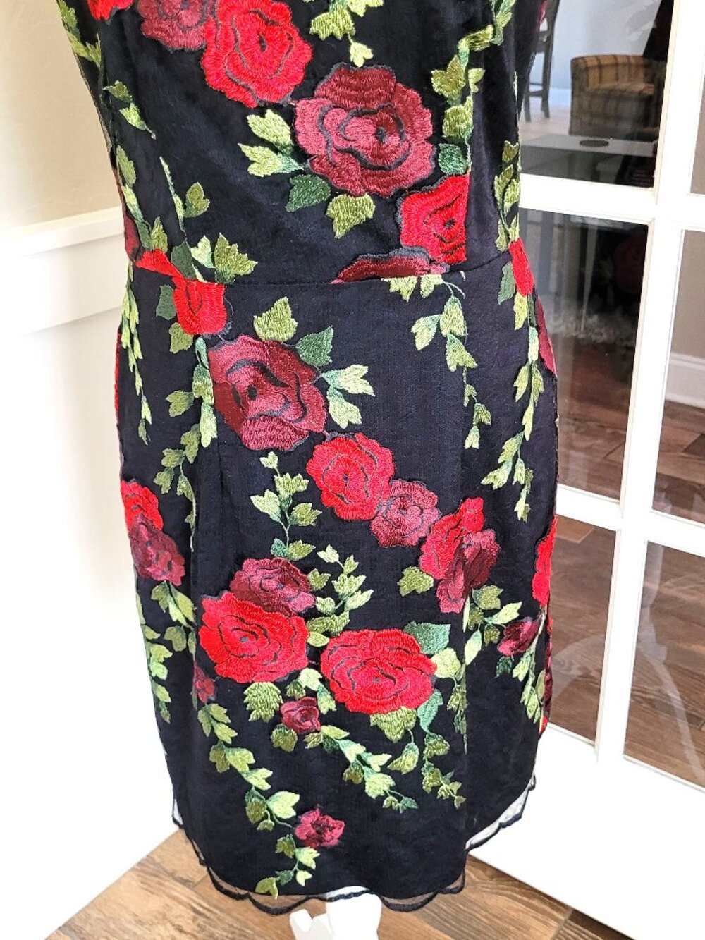 Betsey Johnson Rose Lace Dress - Picture 5 of 6